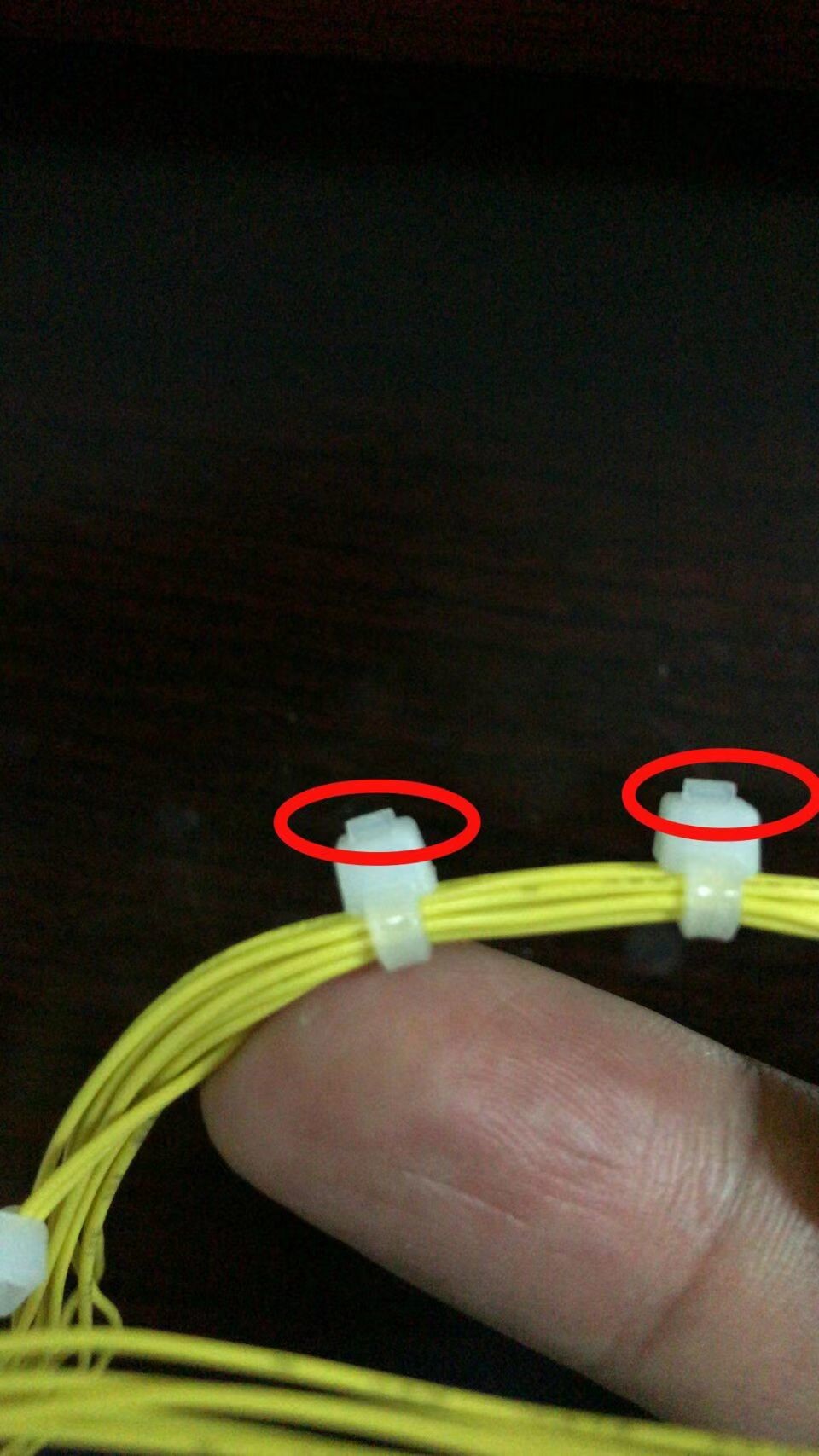 नवीनतम कंपनी ब्लॉग के बारे में क्या मैं SWIFT स्वचालित केबल टाई बंदूक द्वारा नायलॉन केबल टाई काटने के बाद अंत लंबाई को नियंत्रित कर सकता हूँ?